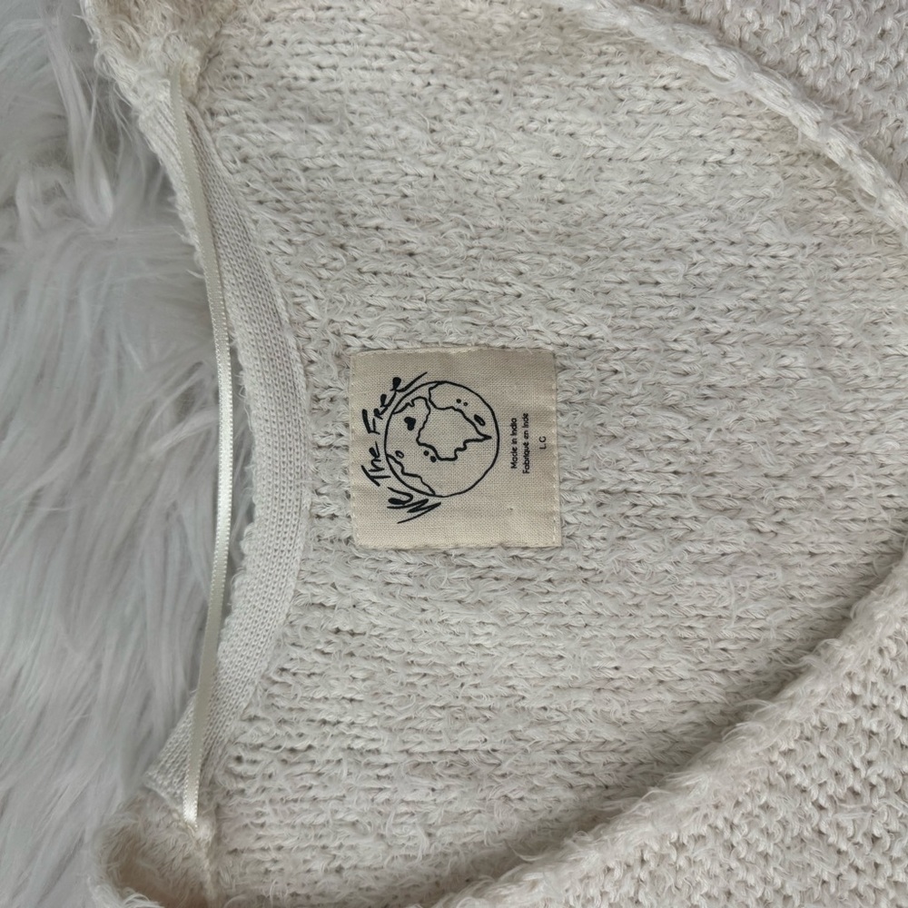 We The Free Theo V-Neck Sweater - Picture 4 of 6